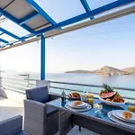 Beachfront تولو