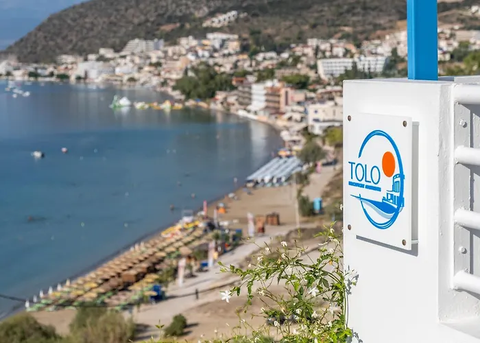 Apartment Beachfront Tolo